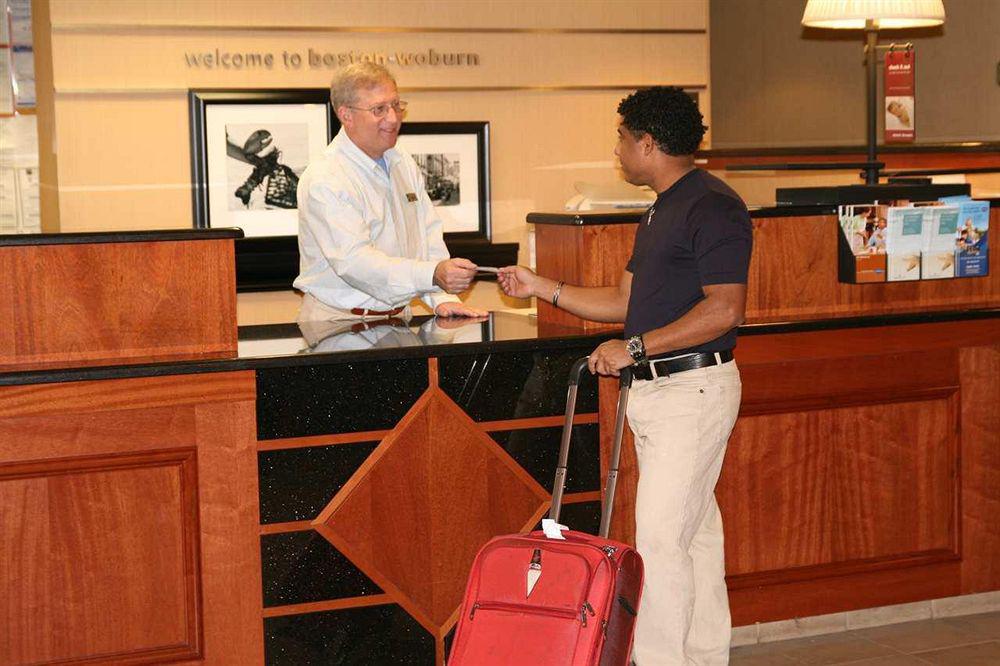 Holiday Inn Express Boston North-Woburn By Ihg Exteriör bild