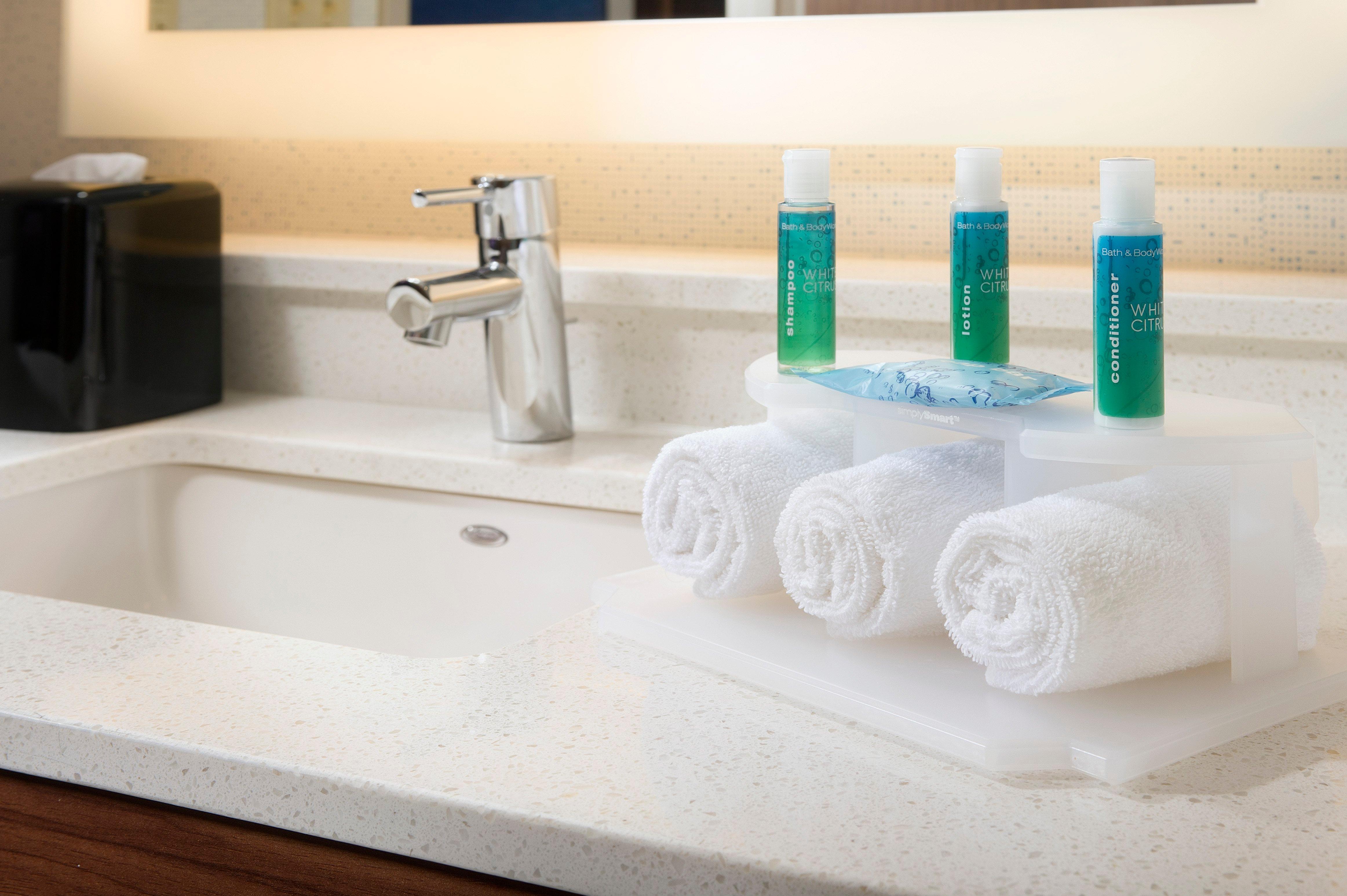 Holiday Inn Express Boston North-Woburn By Ihg Exteriör bild