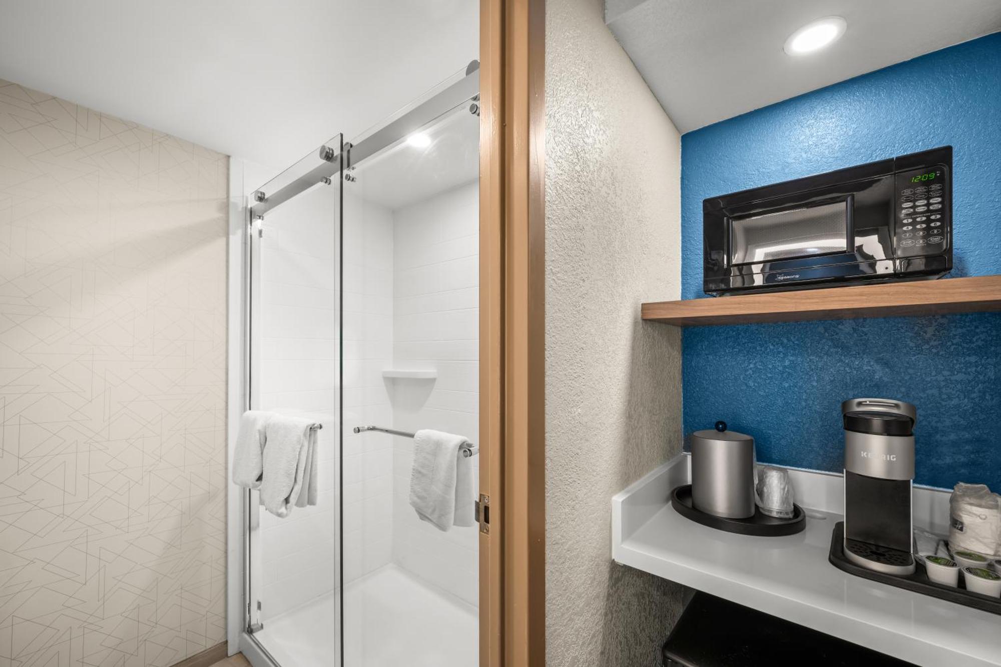 Holiday Inn Express Boston North-Woburn By Ihg Exteriör bild
