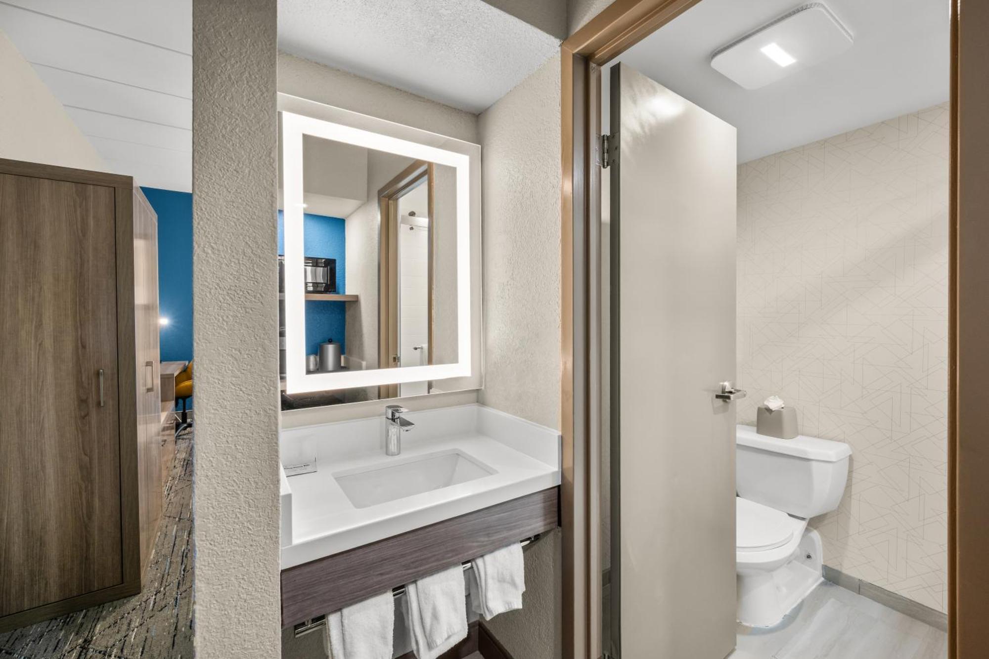 Holiday Inn Express Boston North-Woburn By Ihg Exteriör bild