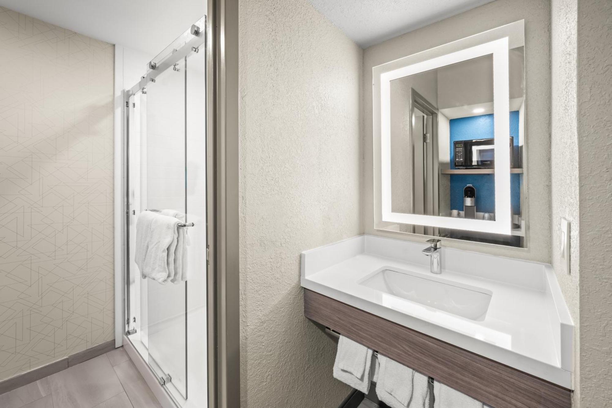 Holiday Inn Express Boston North-Woburn By Ihg Exteriör bild